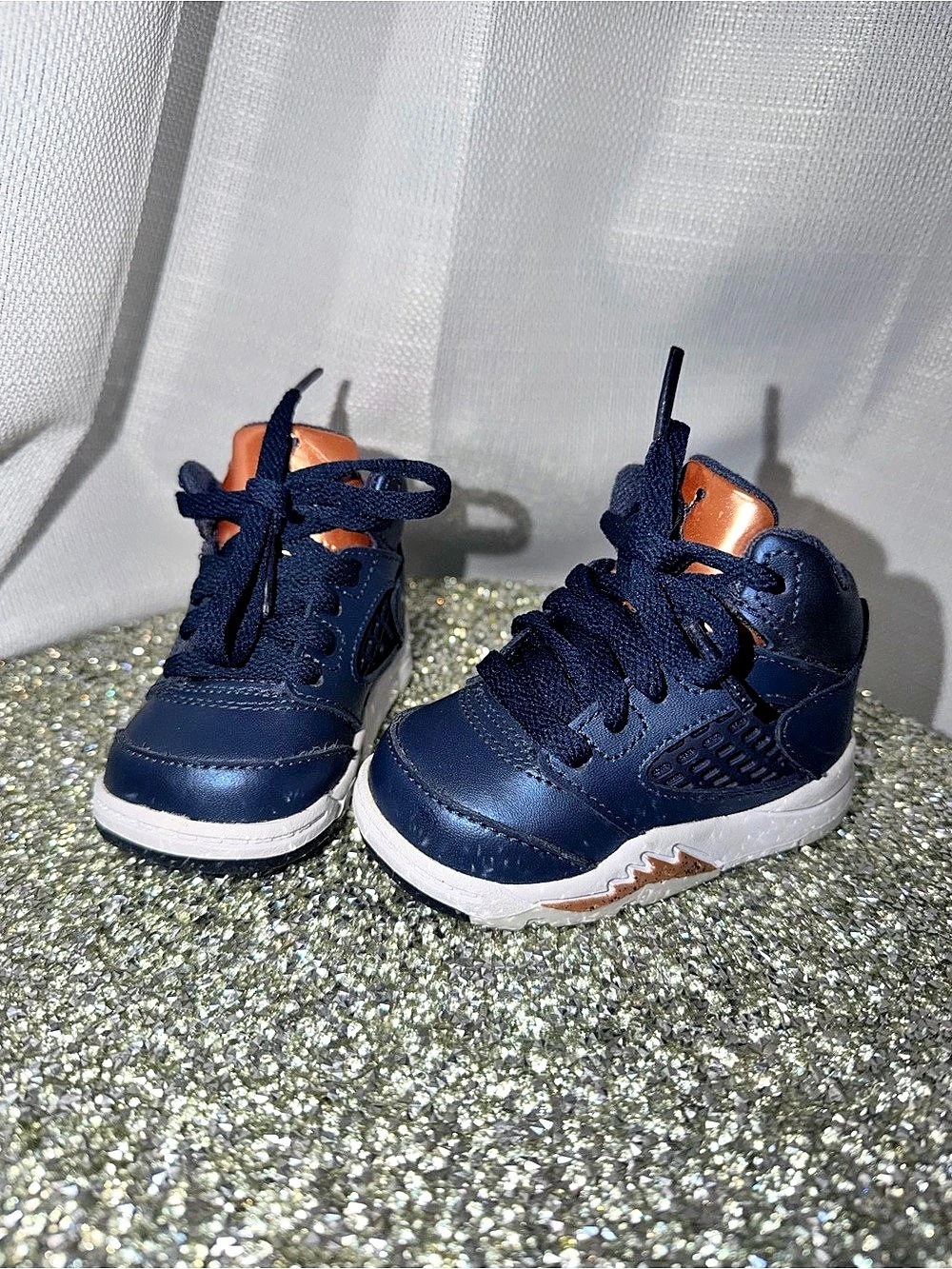 Vintage 2016 Jordan 4 Retro Boys US 3 Blue & White